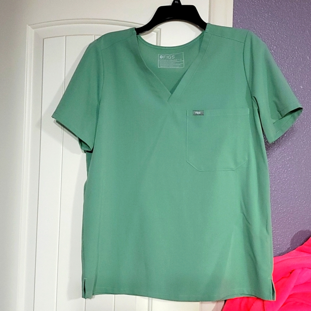 Figs jade scrub top